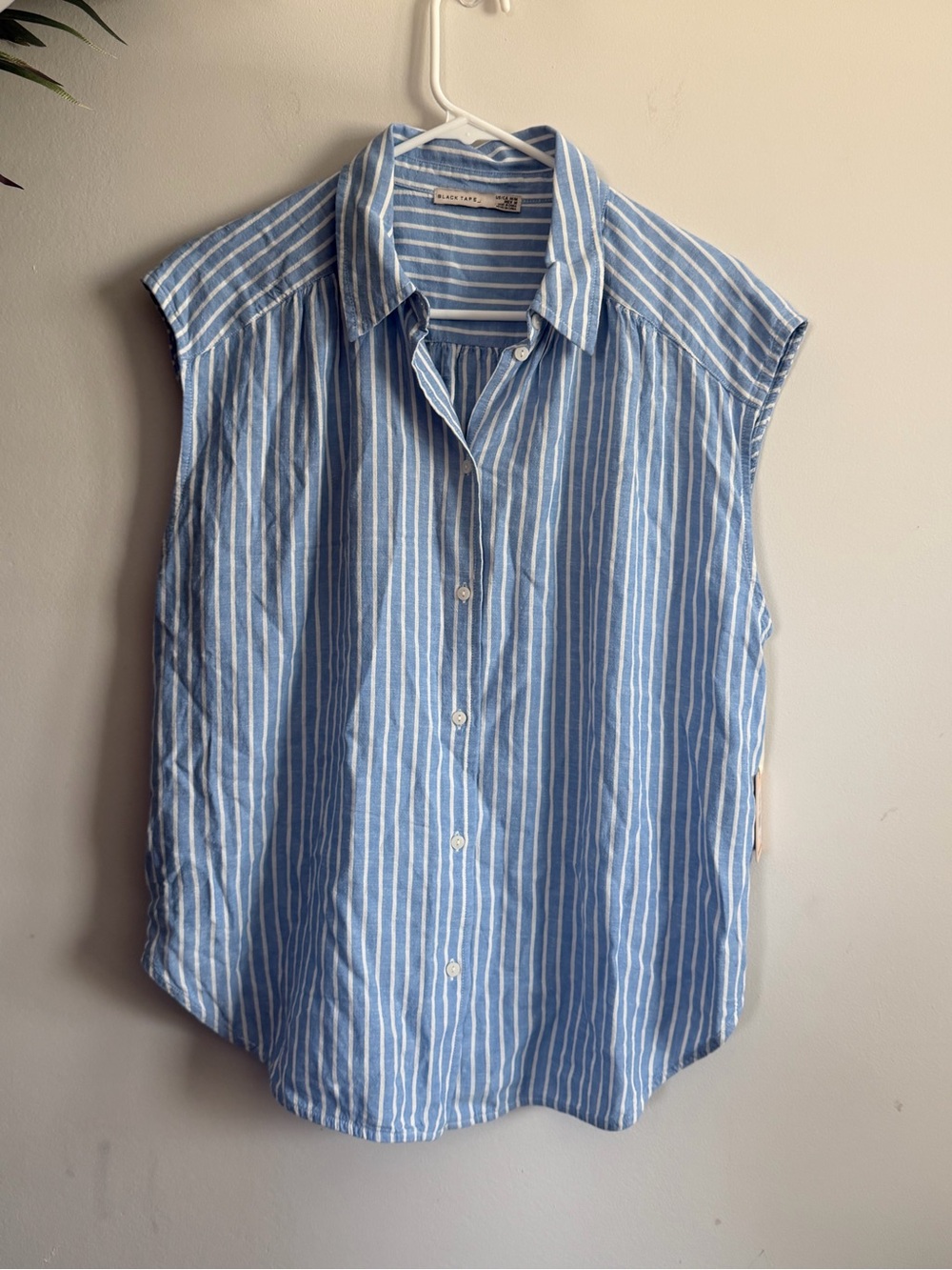 Black Tape_ Light Blue and White Striped Sleeveless Button-Down Shirt